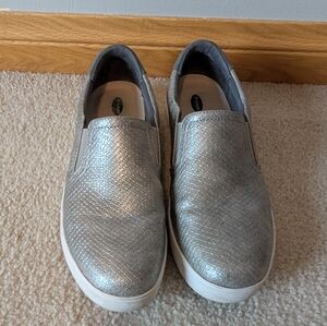Silver Slip-On Women's Shoes, Size 9